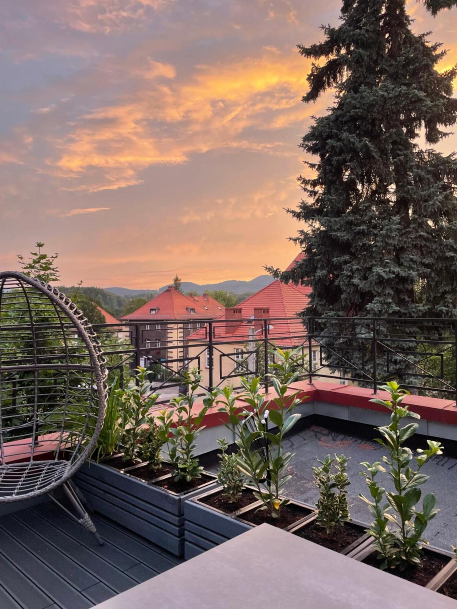 Szmaragdowa Sowa Apartment Wałbrzych Exterior foto