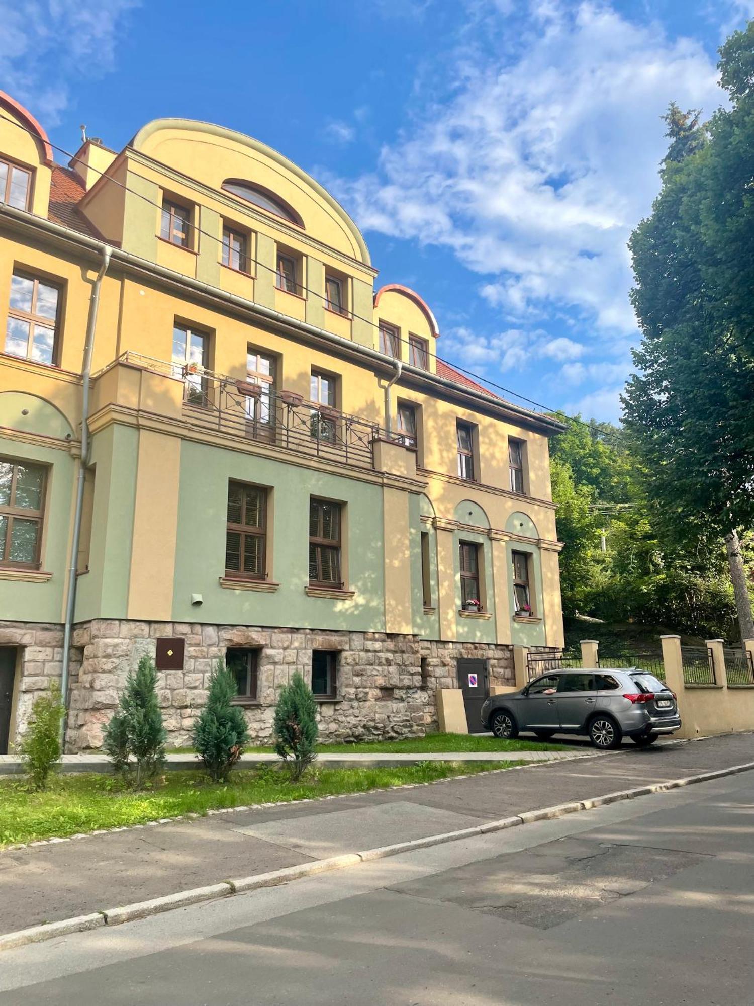 Szmaragdowa Sowa Apartment Wałbrzych Exterior foto
